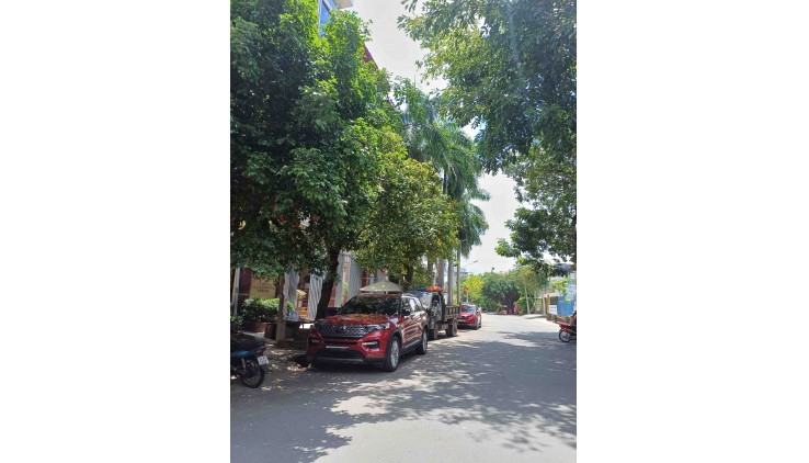 Biệt Thự Lô Góc khu Vip Bên Sông 2 Tầng 10x23m Chỉ Hơn 20 Tỷ Hiệp Bình Chánh Thủ Đức Siêu Đẹp